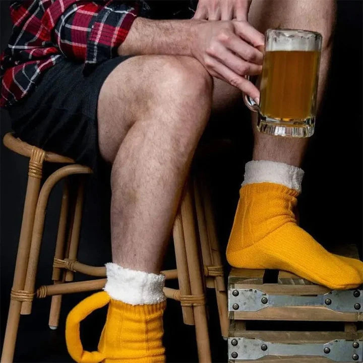 Lustiger 3D Bierkrug gestrickter Handschuh Geschenk