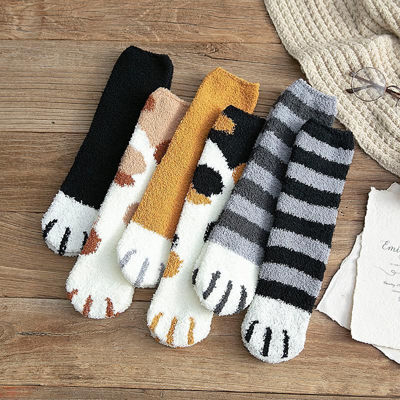 Dicke warme süße Katzenkrallen-Bodensocken