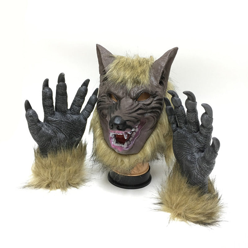 Wolfskopfmaske und Krallen